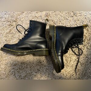 Dr. Martens 1460 boots women’s size 7